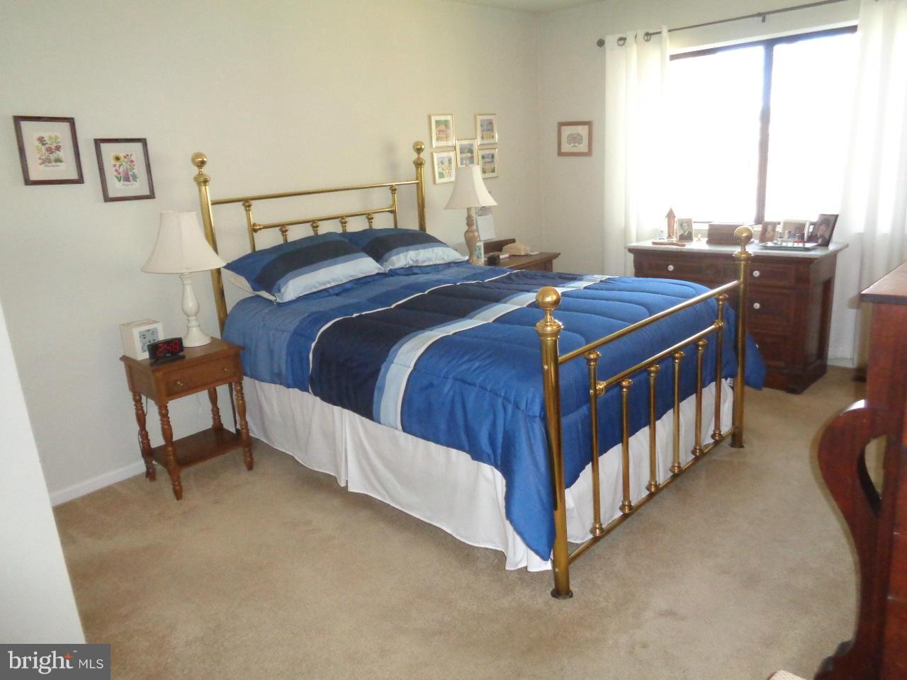 BURKE CENTRE - Residential