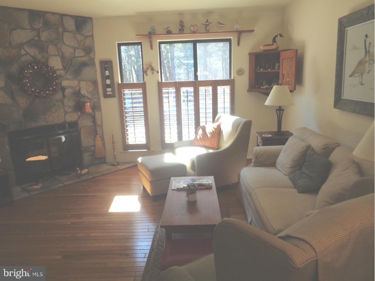 BURKE CENTRE - Residential