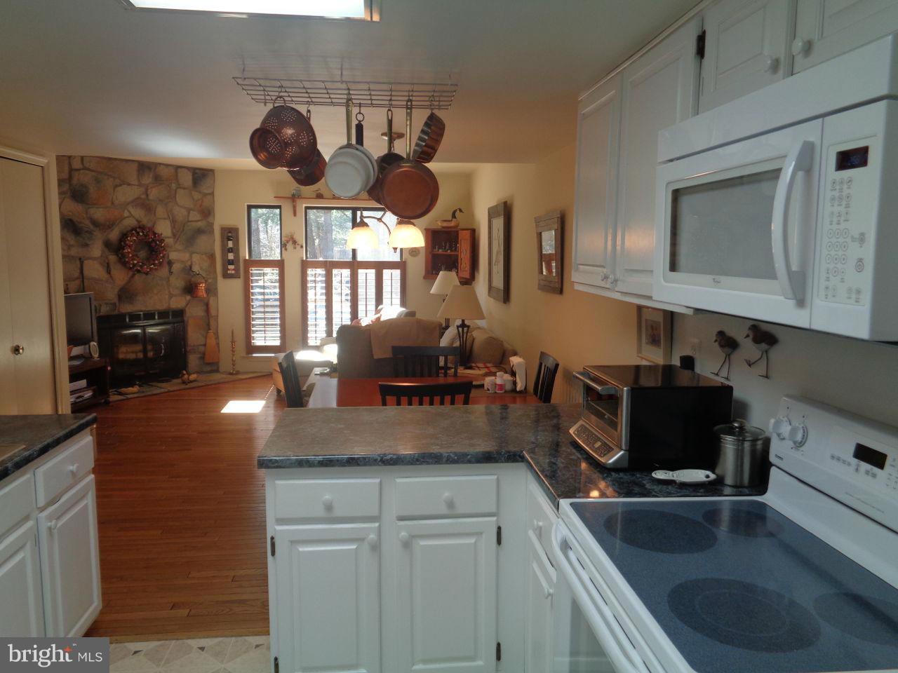 BURKE CENTRE - Residential