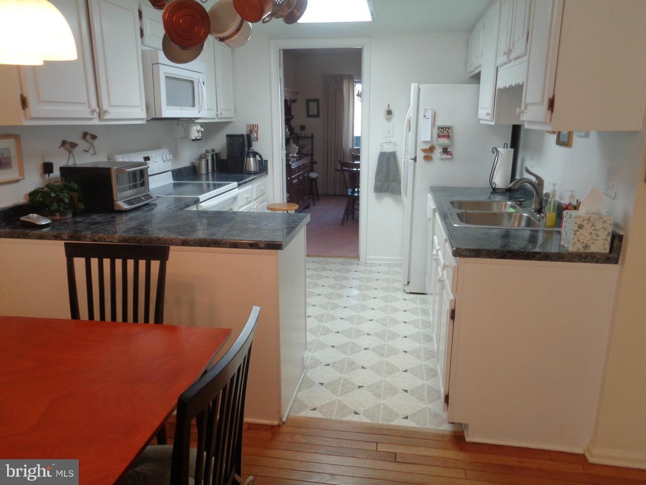 BURKE CENTRE - Residential