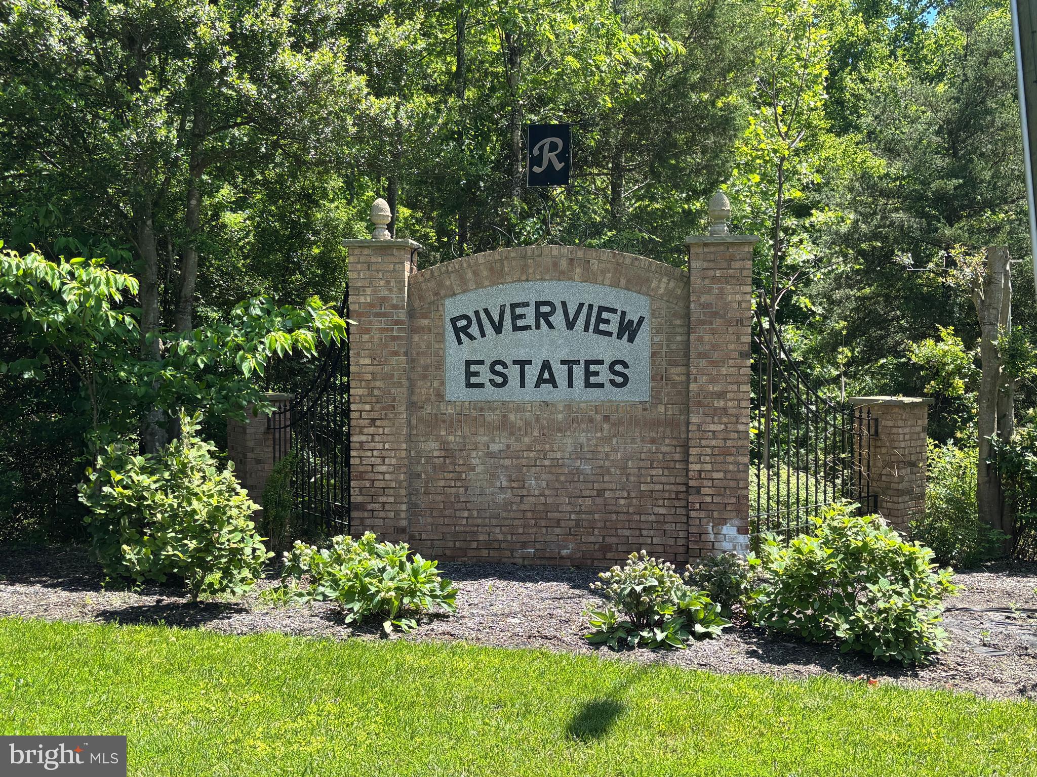 RIVERVIEW ESTATES - Residential