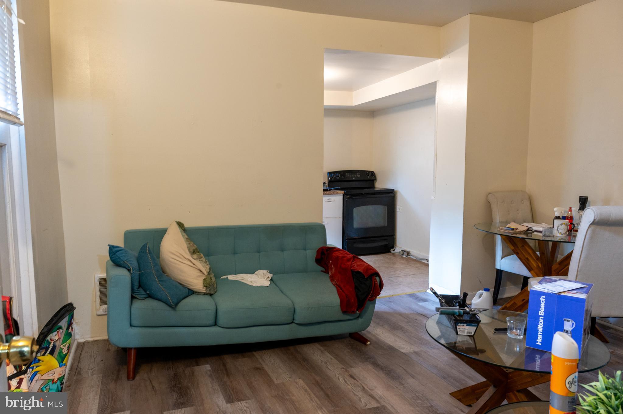 835 E CHELTEN AVENUE