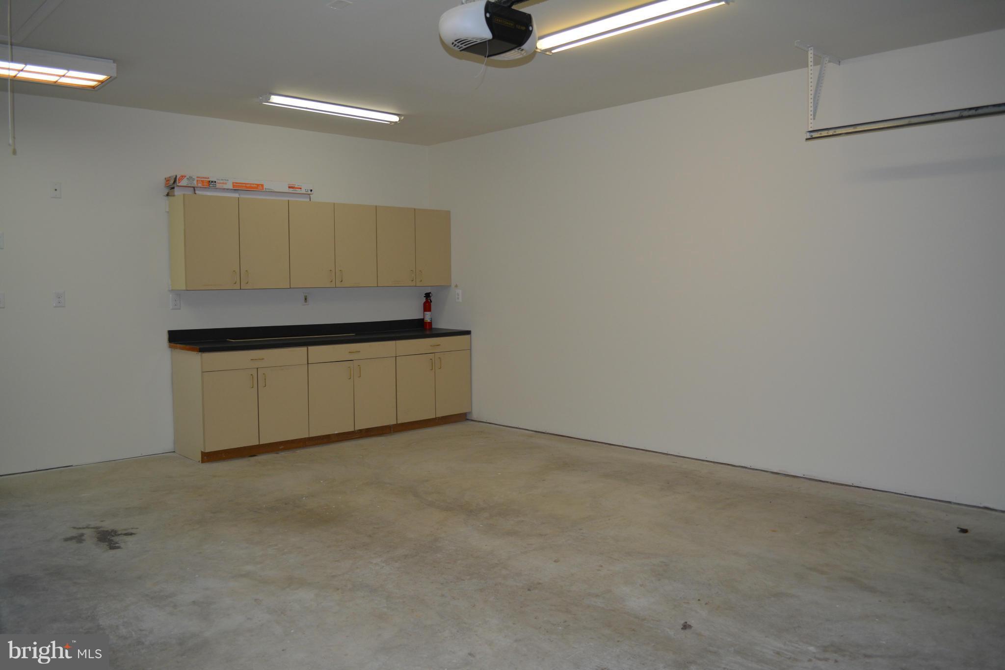 CONSTITUTION HILLS - Residential