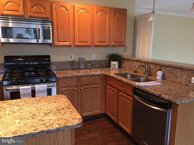 CONSTITUTION HILLS - Residential