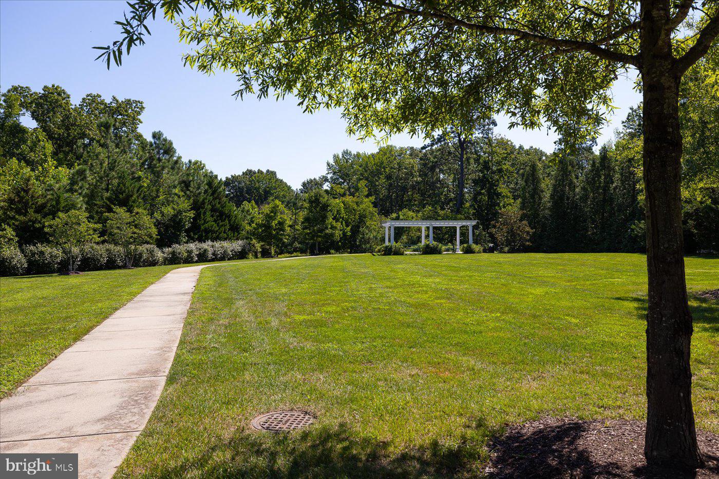 LADYSMITH VILLAGE - Residential