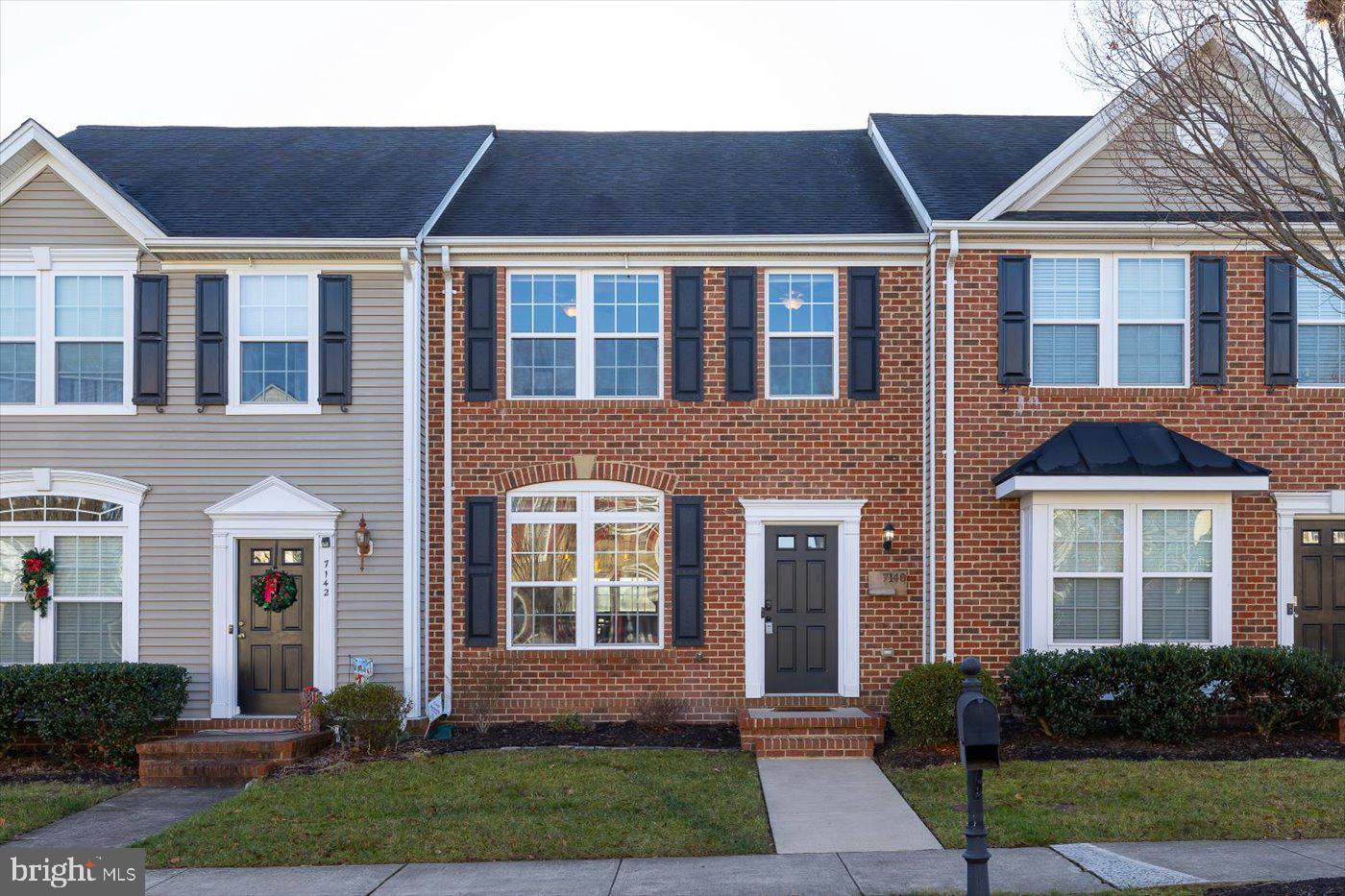 LADYSMITH VILLAGE - Residential