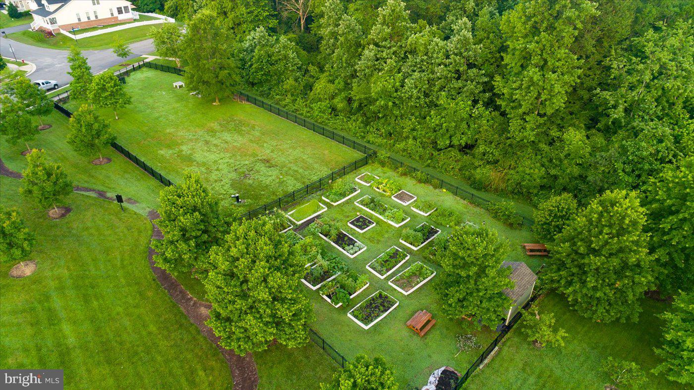 LADYSMITH VILLAGE - Residential