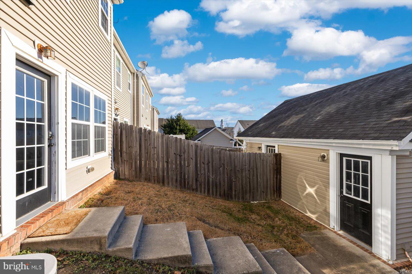 LADYSMITH VILLAGE - Residential