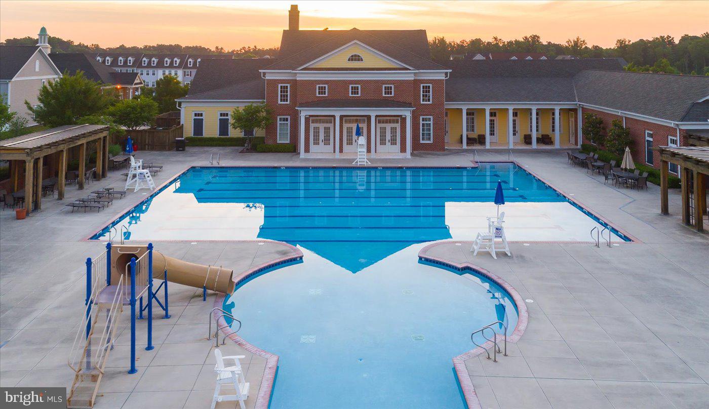 LADYSMITH VILLAGE - Residential