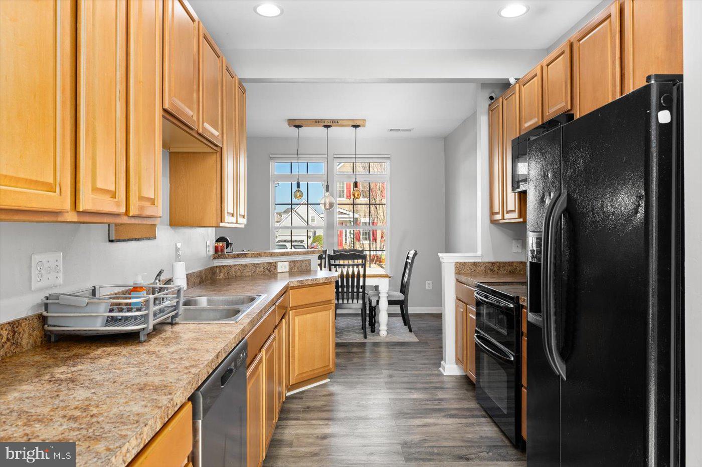 LADYSMITH VILLAGE - Residential