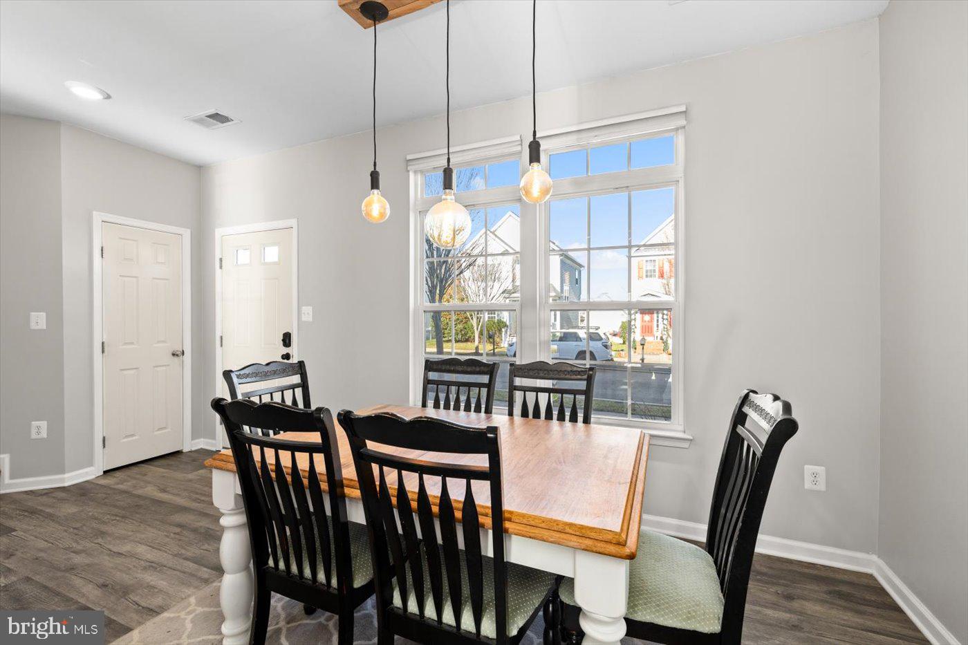 LADYSMITH VILLAGE - Residential