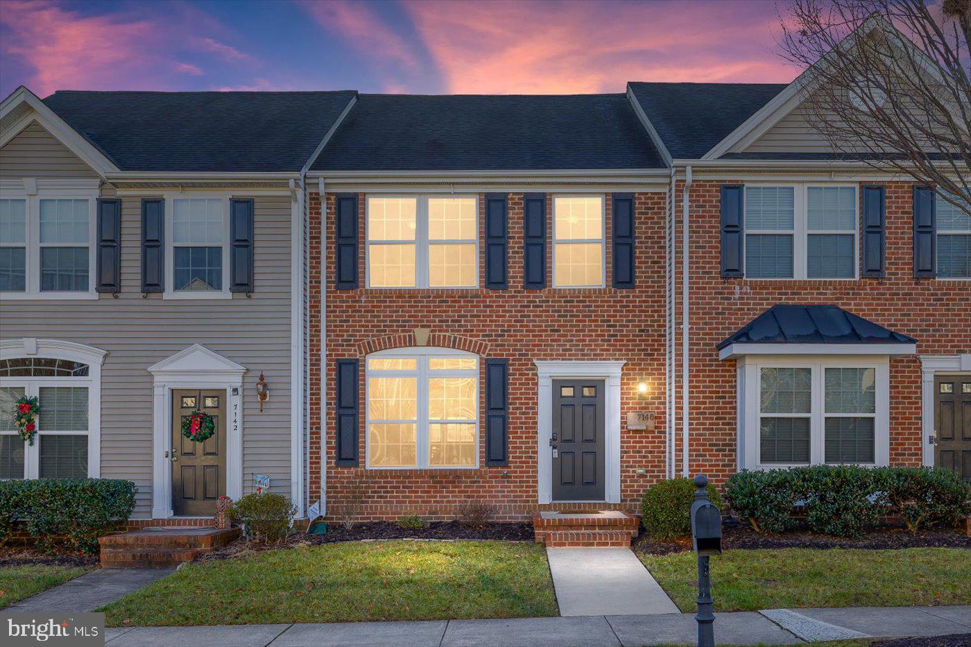 LADYSMITH VILLAGE - Residential