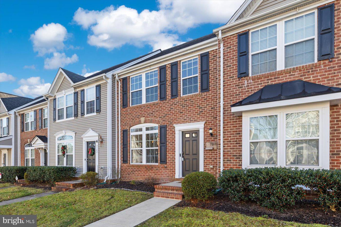 LADYSMITH VILLAGE - Residential