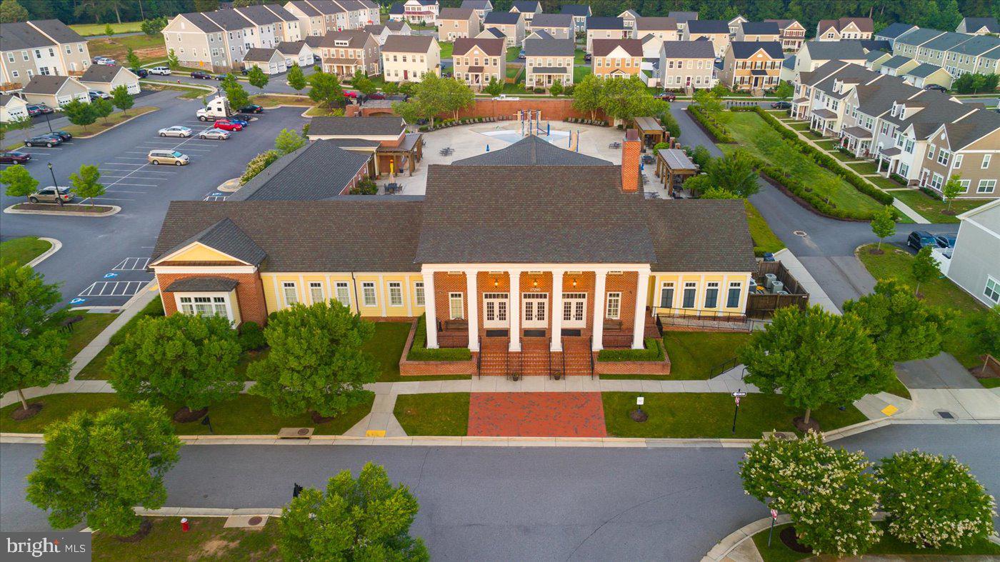 LADYSMITH VILLAGE - Residential