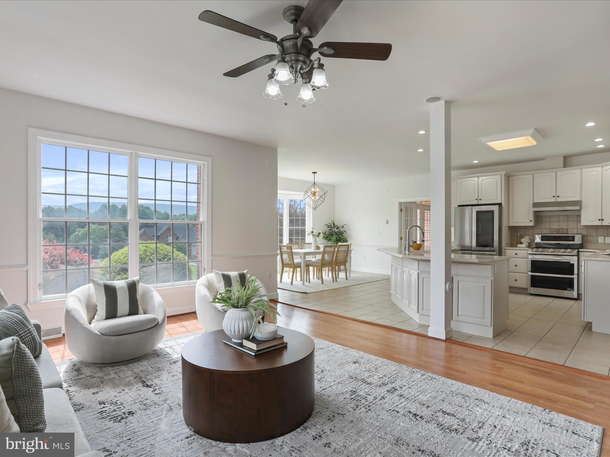 PEMBERTON - Residential