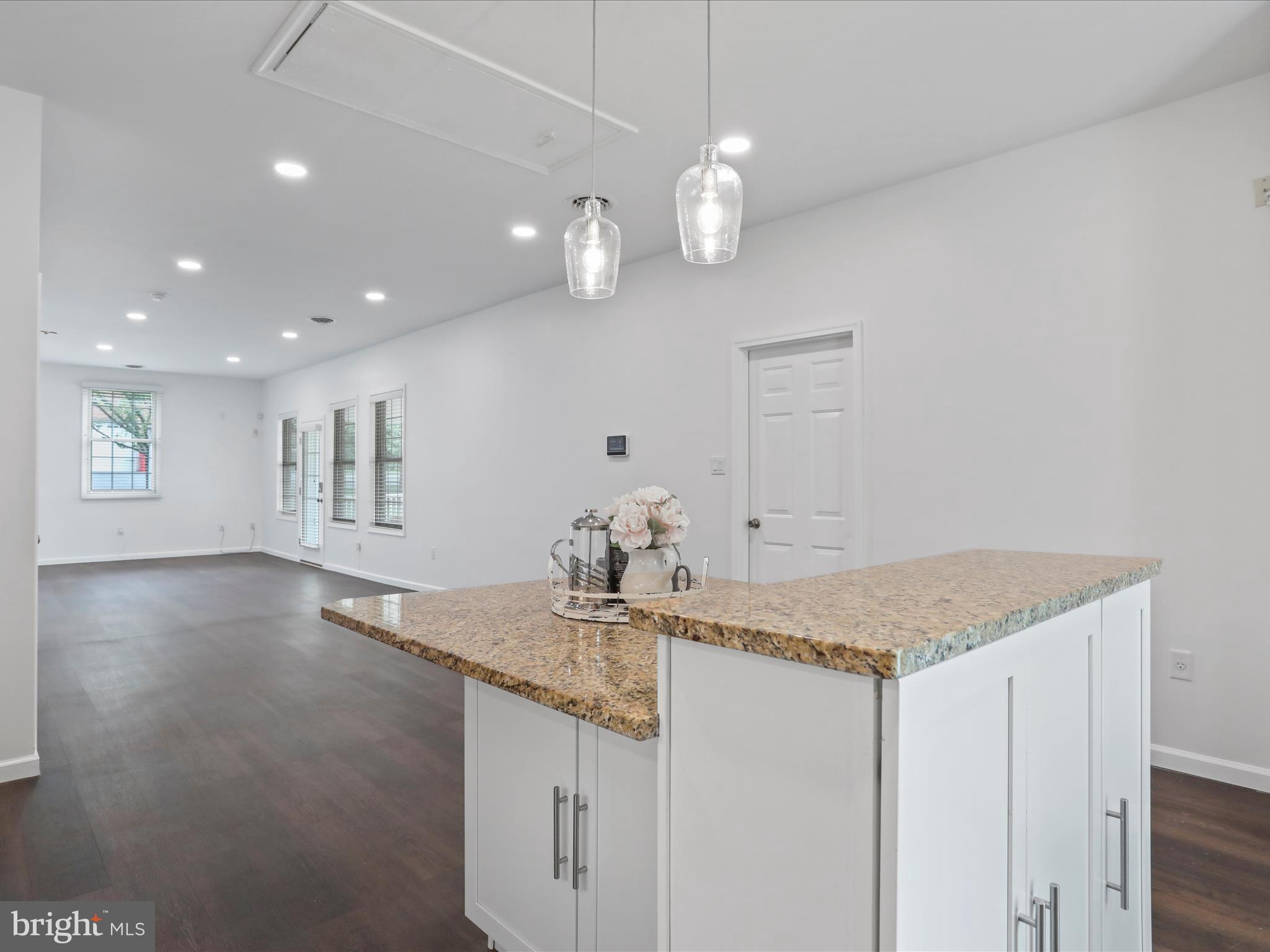 PEMBERTON - Residential