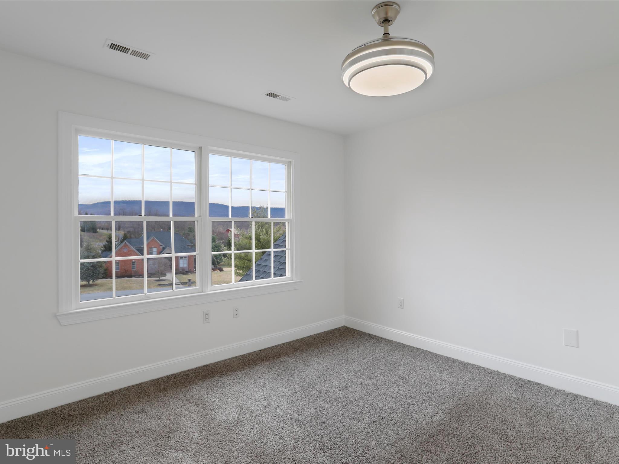 PEMBERTON - Residential