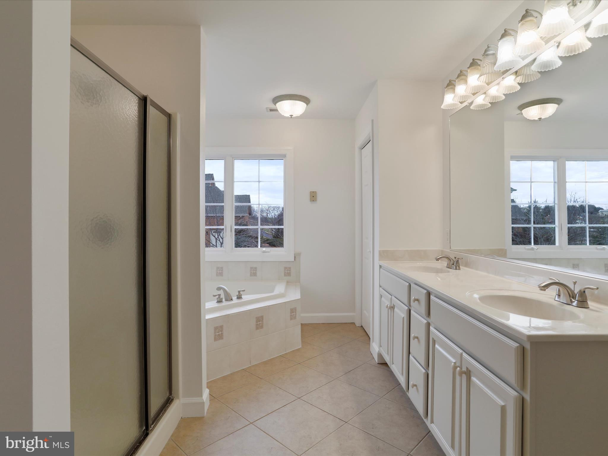 PEMBERTON - Residential