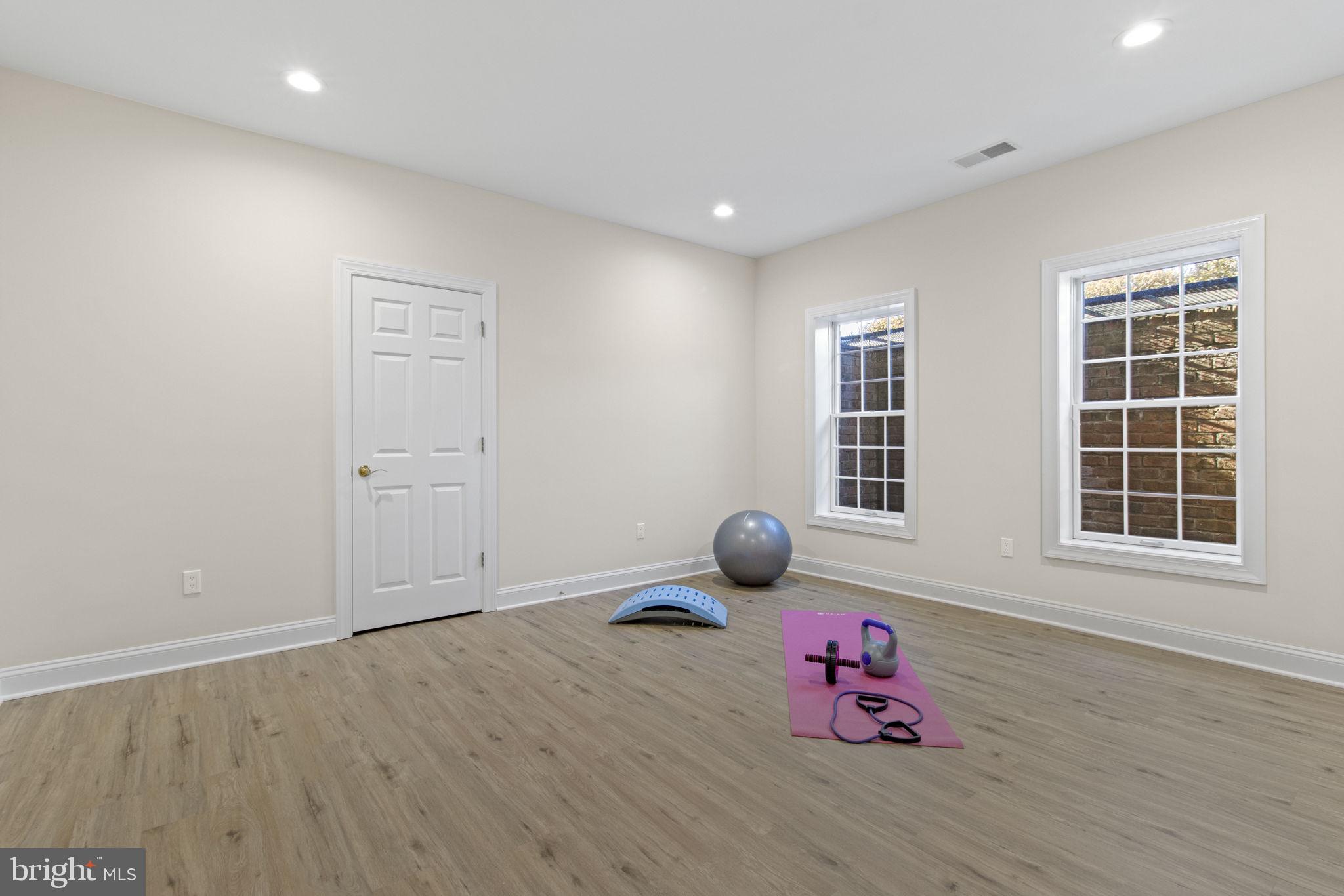 SENECA HIGHLANDS - Residential