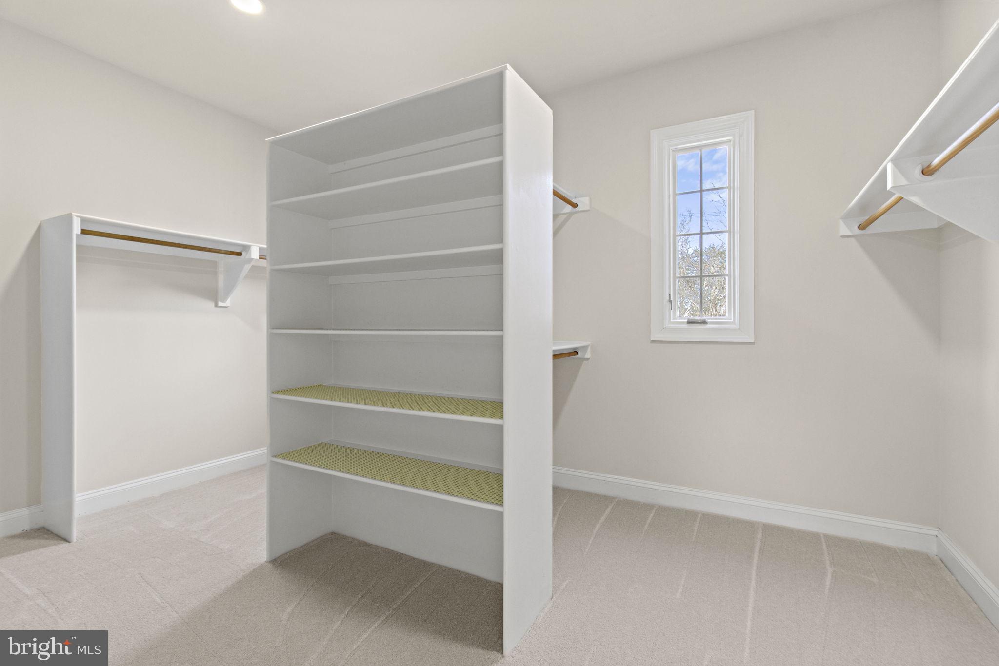 SENECA HIGHLANDS - Residential