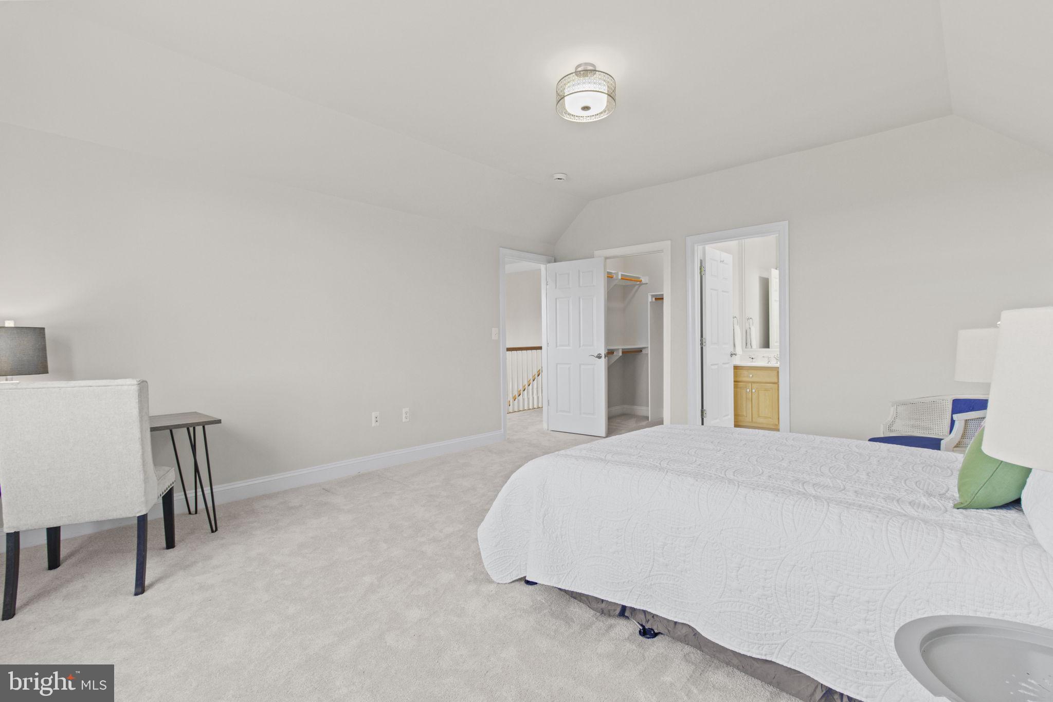 SENECA HIGHLANDS - Residential