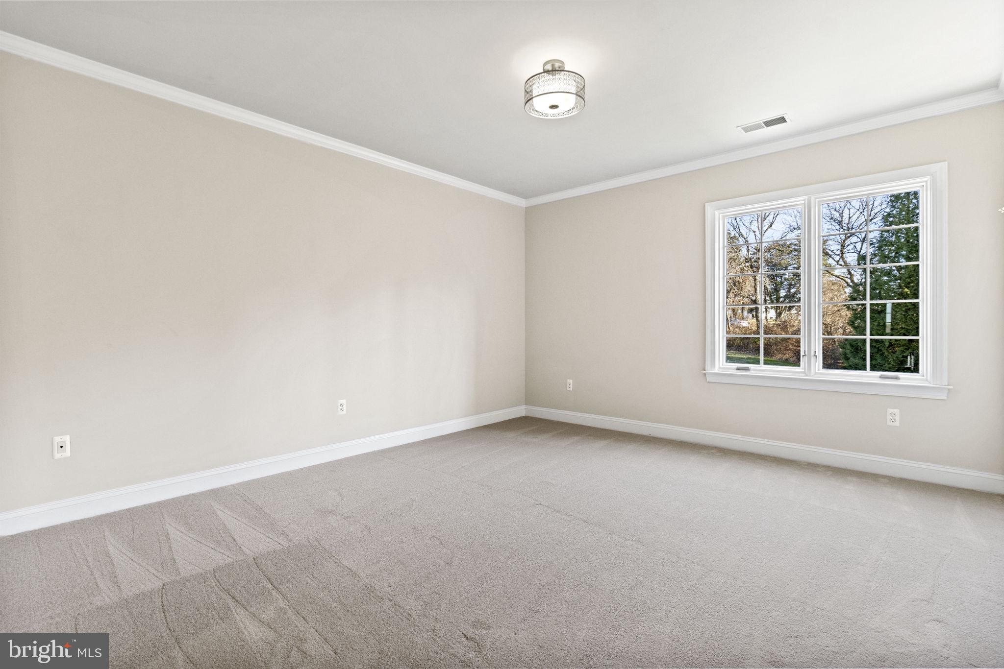 SENECA HIGHLANDS - Residential