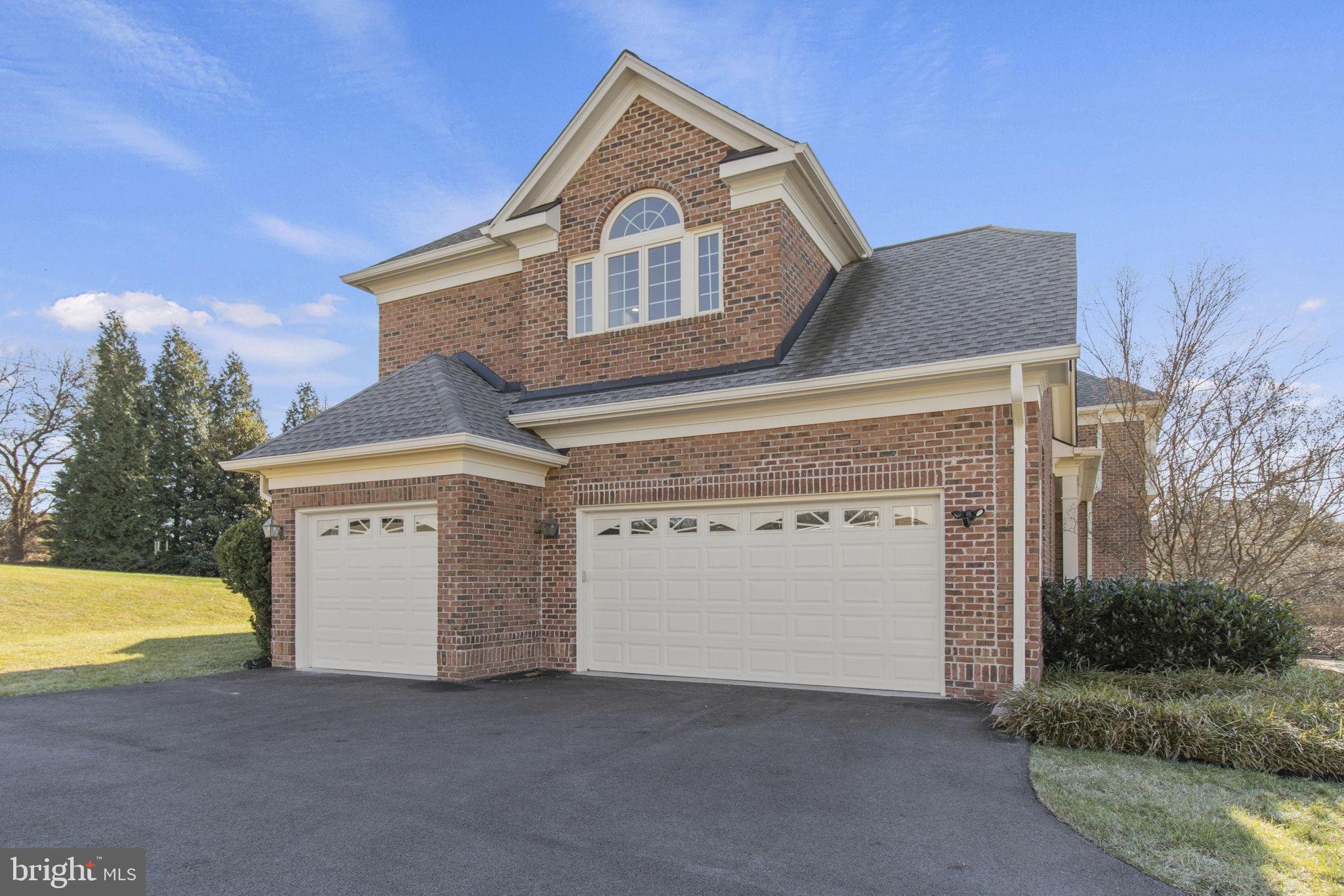 SENECA HIGHLANDS - Residential