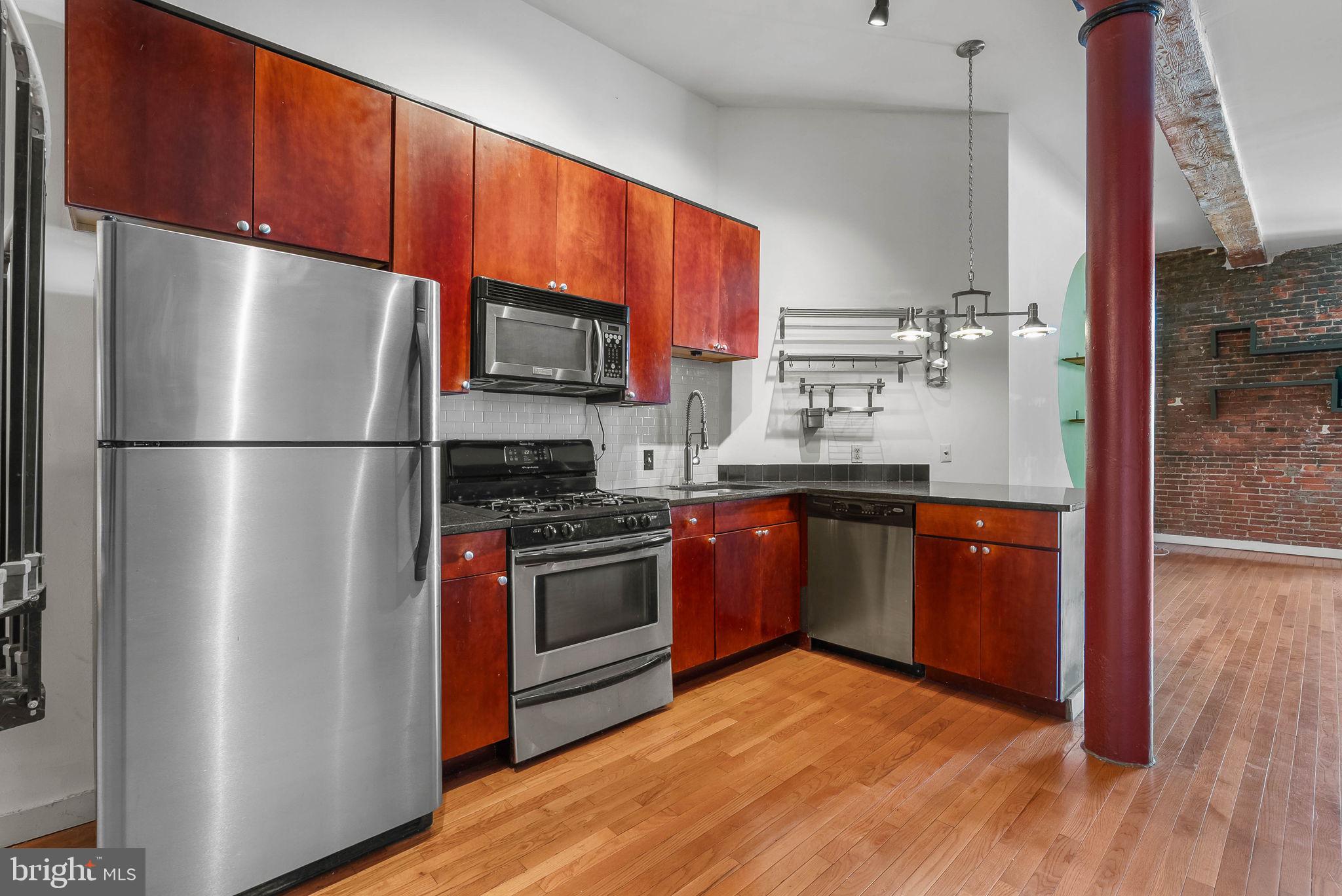 828 N HANCOCK STREET 3C