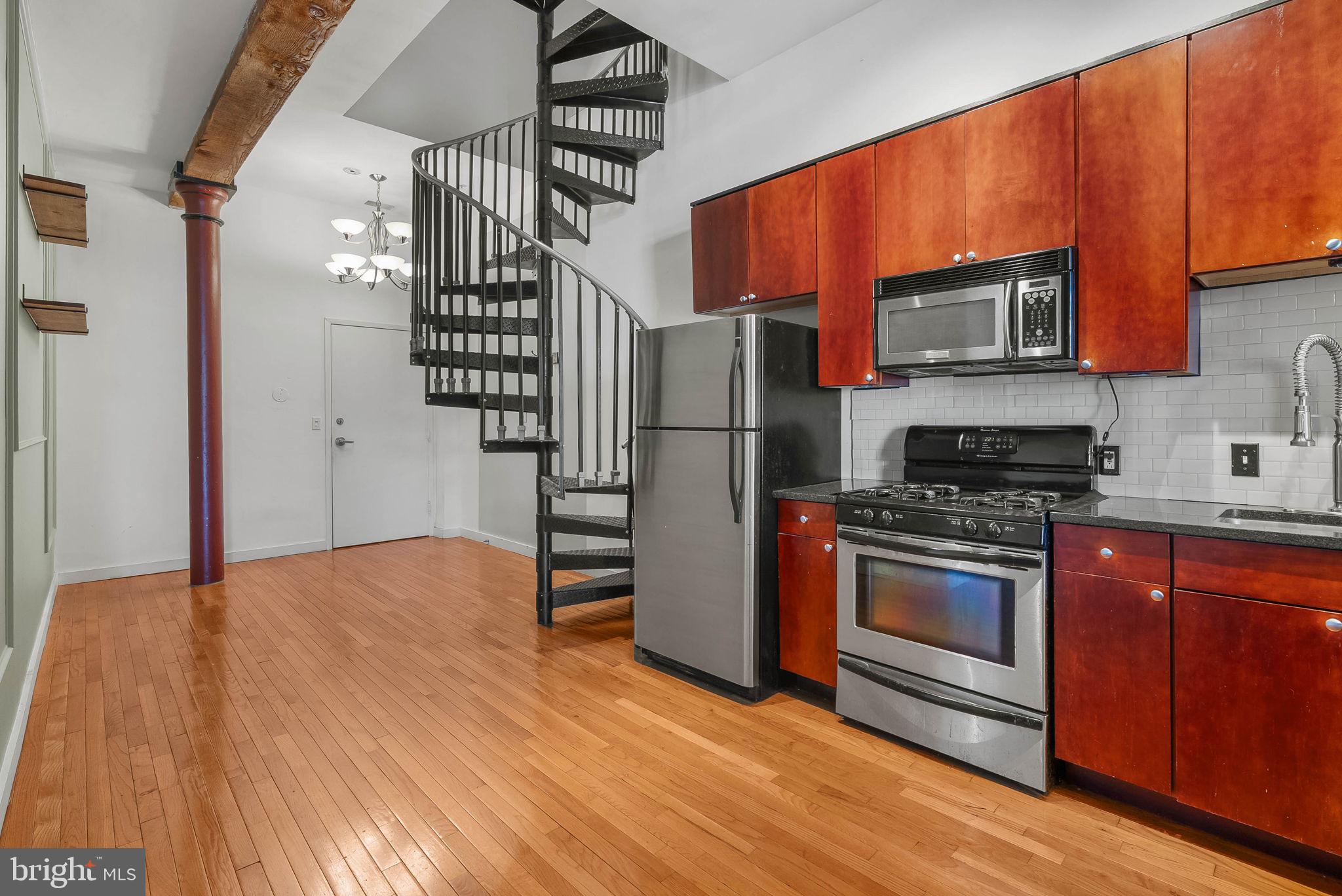 828 N HANCOCK STREET 3C