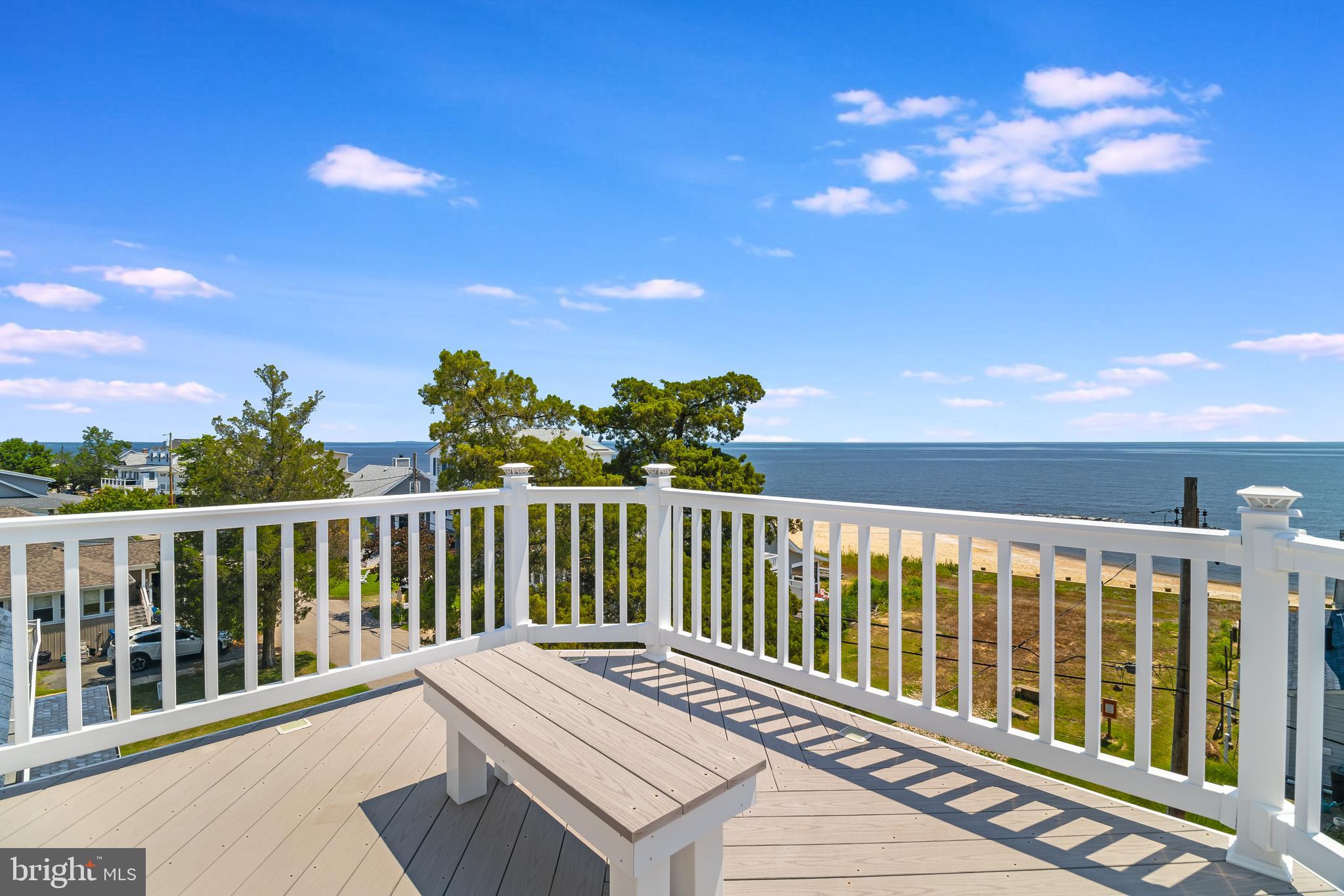 2818 BEACH DRIVE