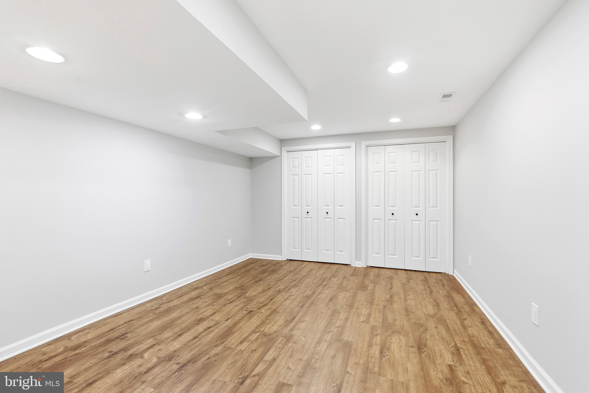 FLOHRVILLE - Residential