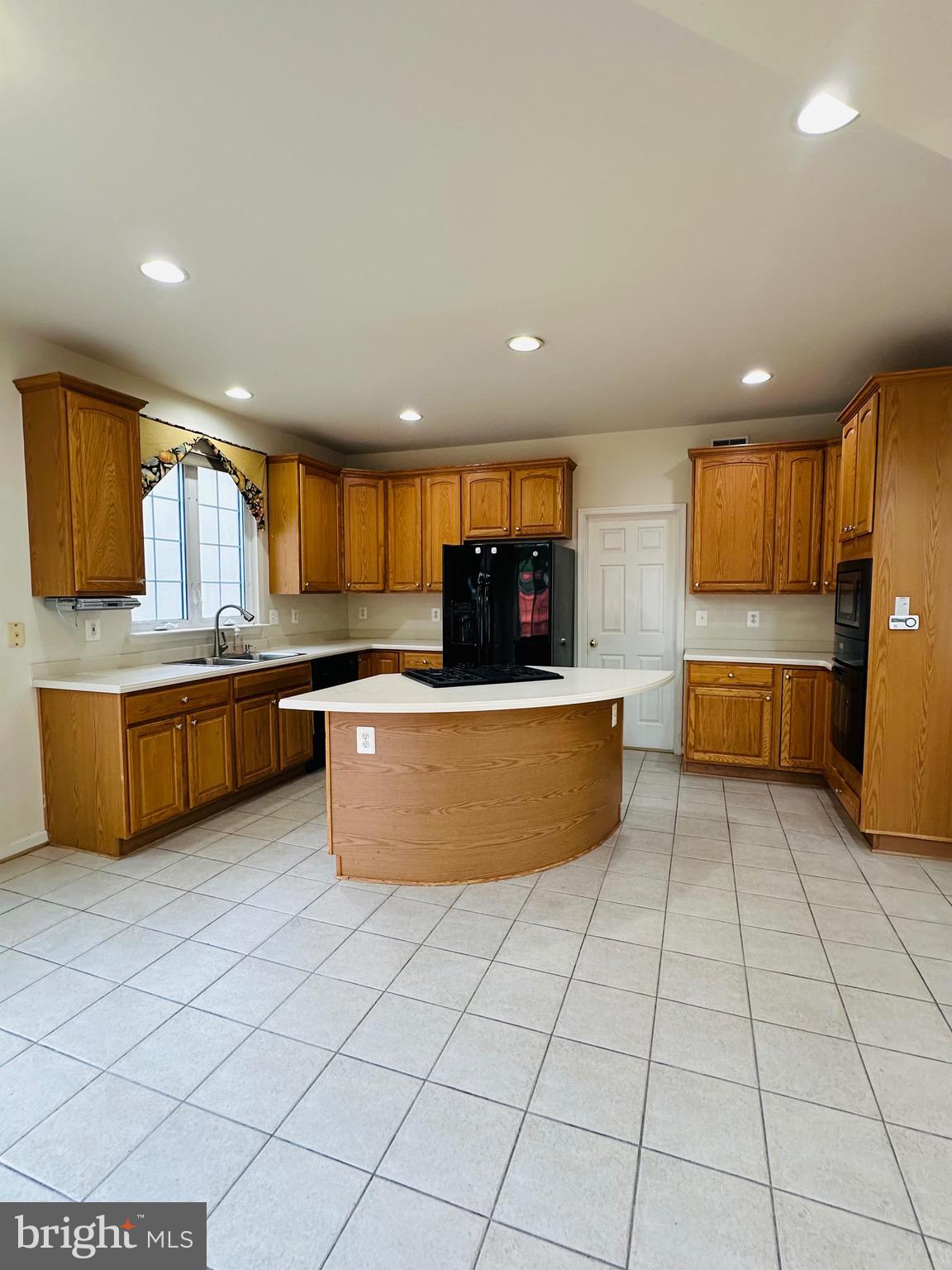 NORTH RIDGE - Residential Lease