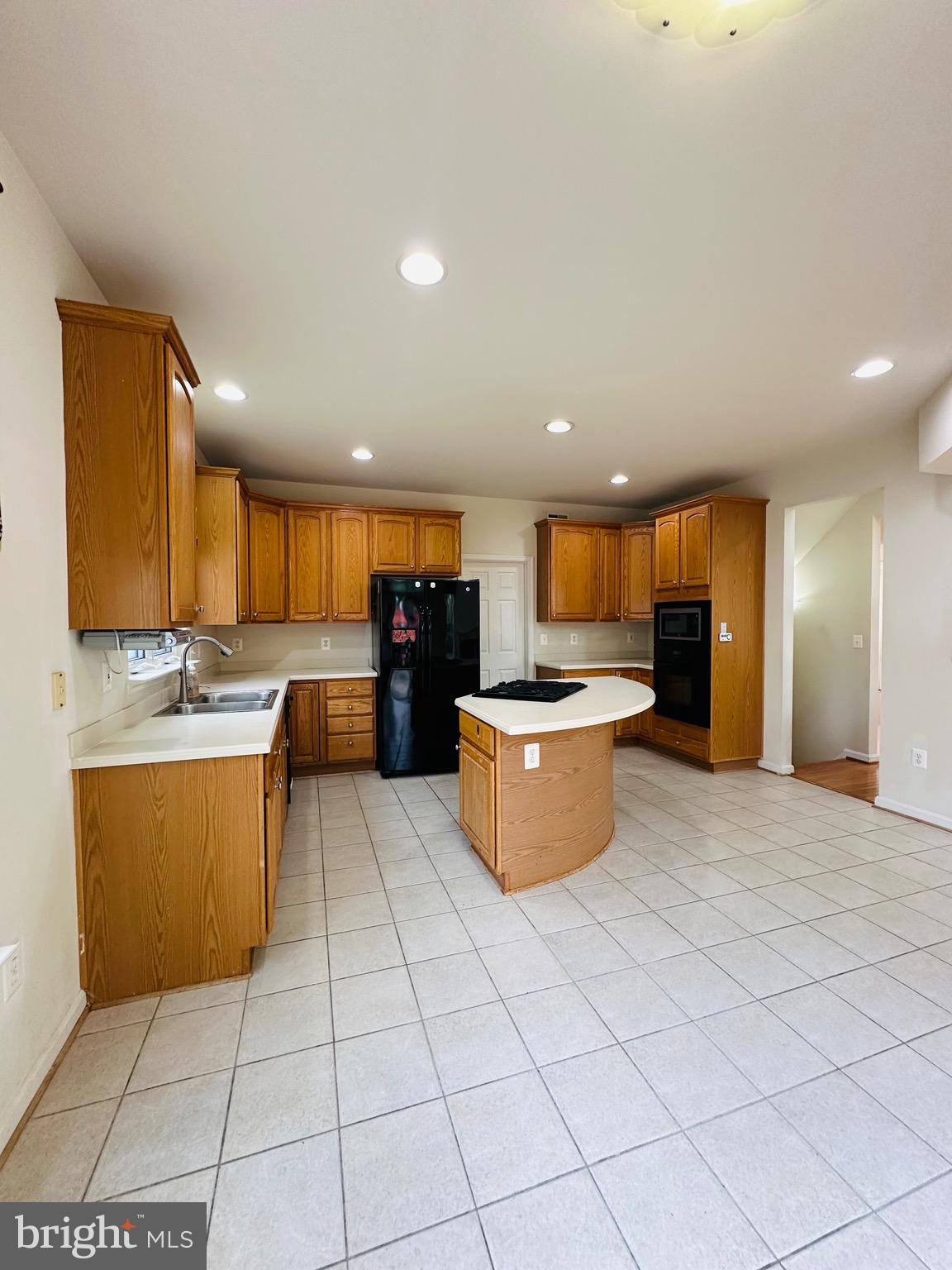 NORTH RIDGE - Residential Lease