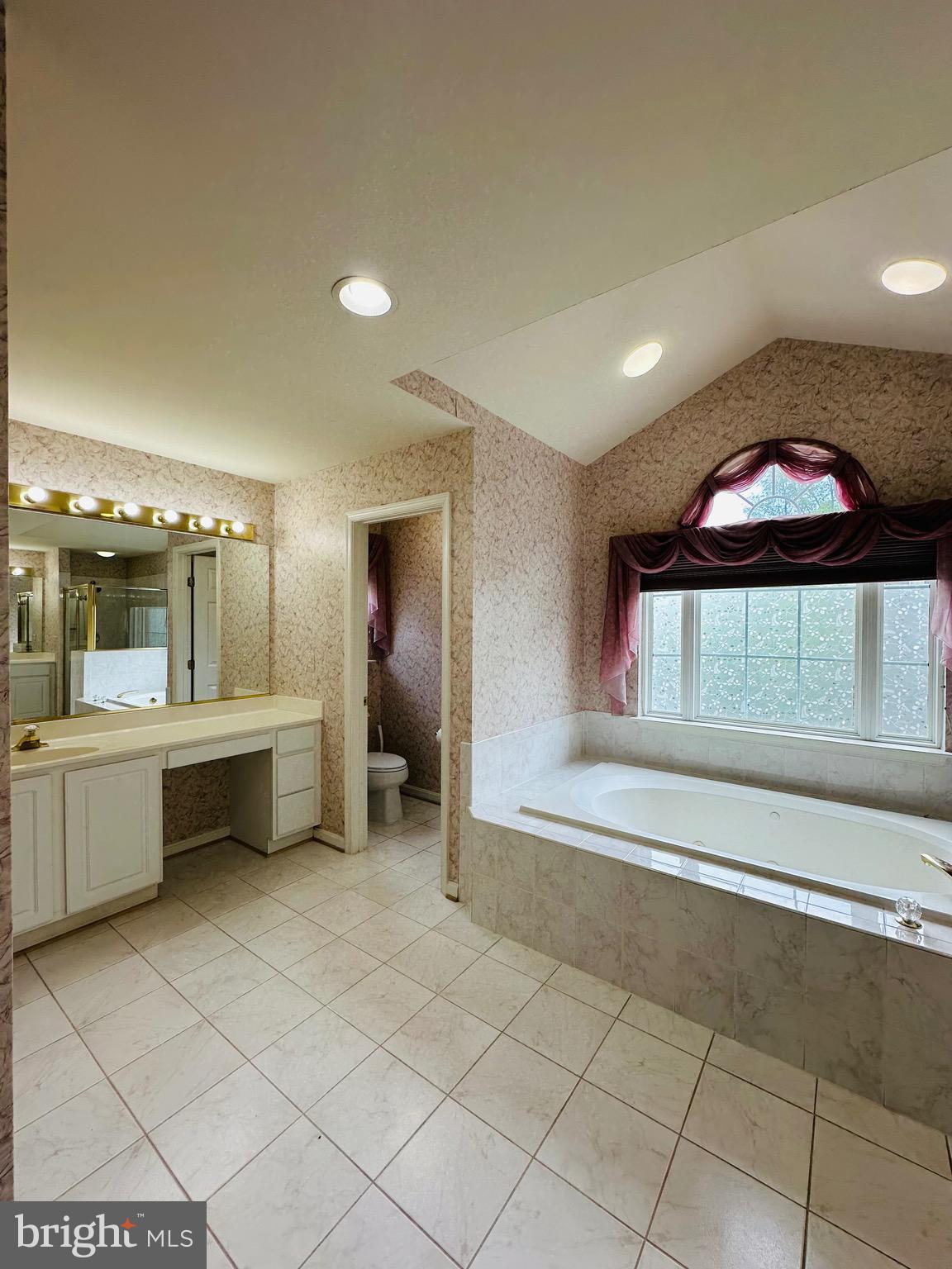 NORTH RIDGE - Residential Lease