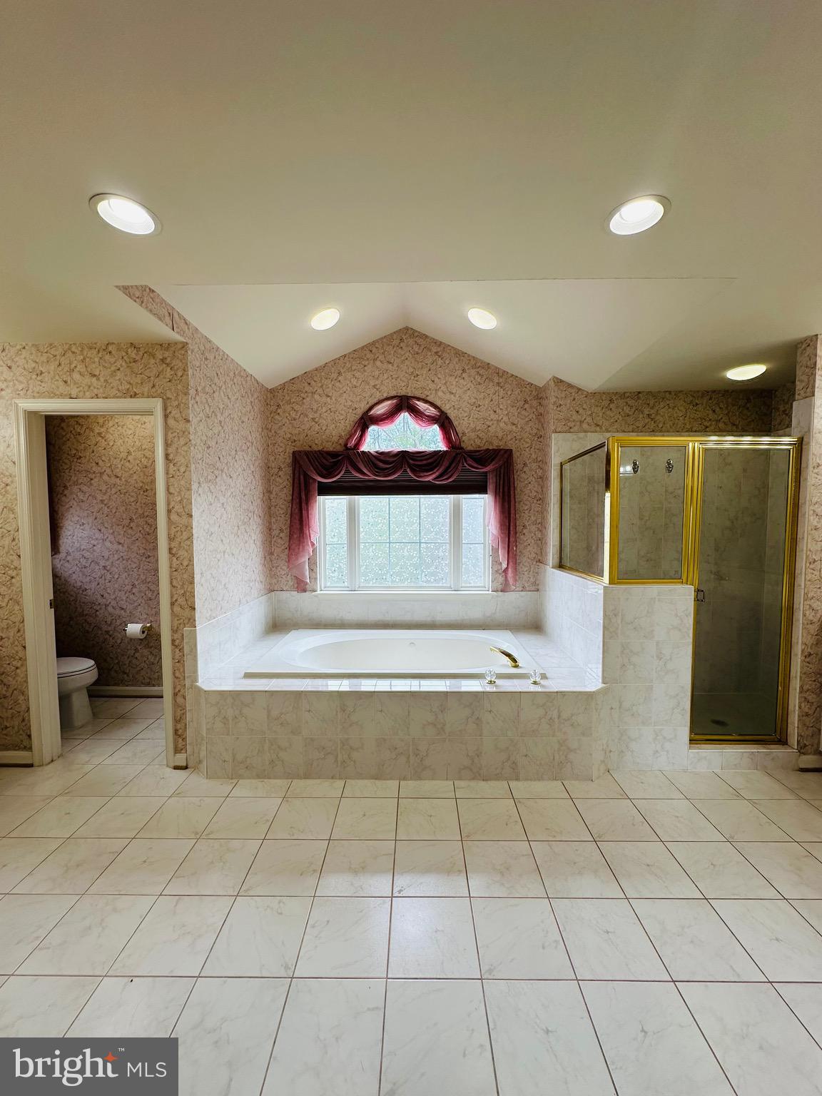 NORTH RIDGE - Residential Lease