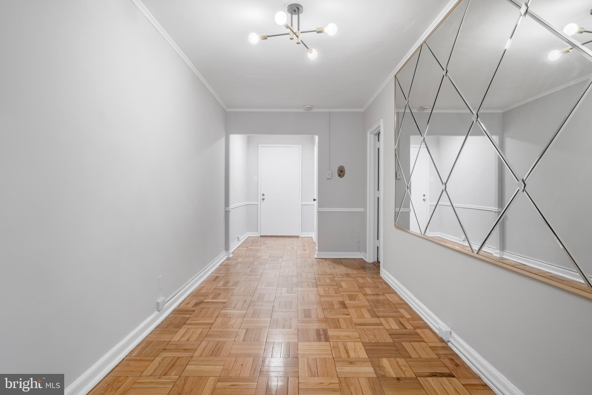 WYNNEWOOD PLAZA - Residential