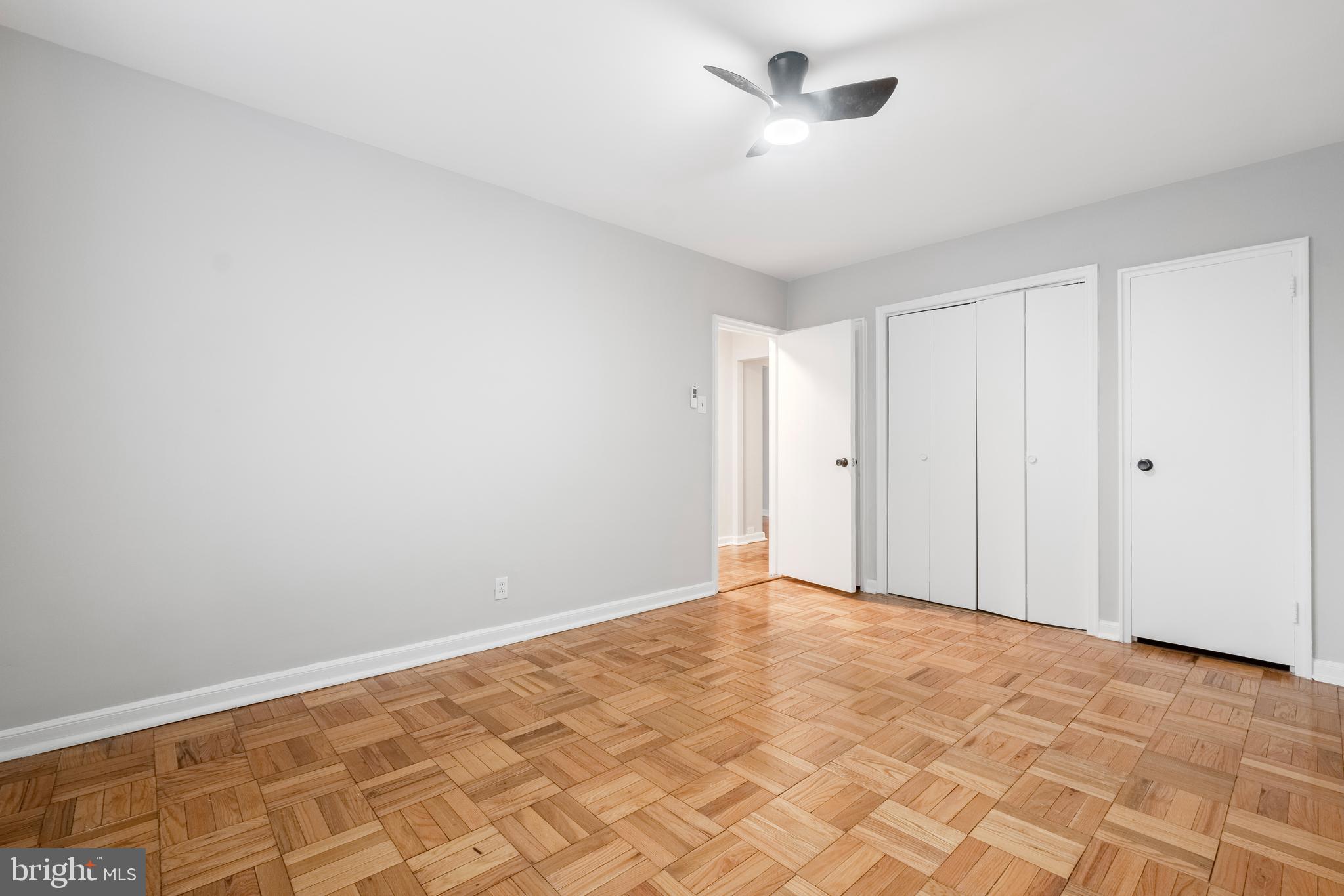 WYNNEWOOD PLAZA - Residential