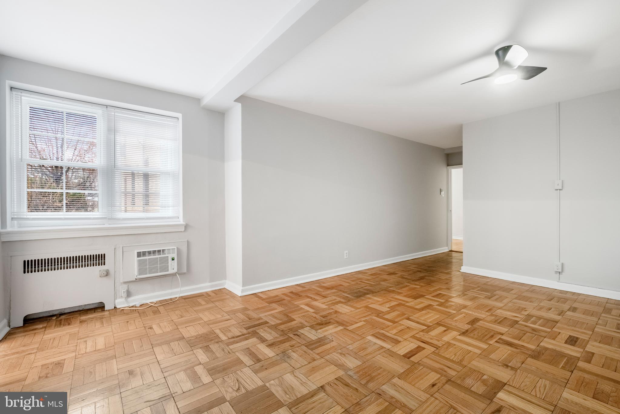 WYNNEWOOD PLAZA - Residential