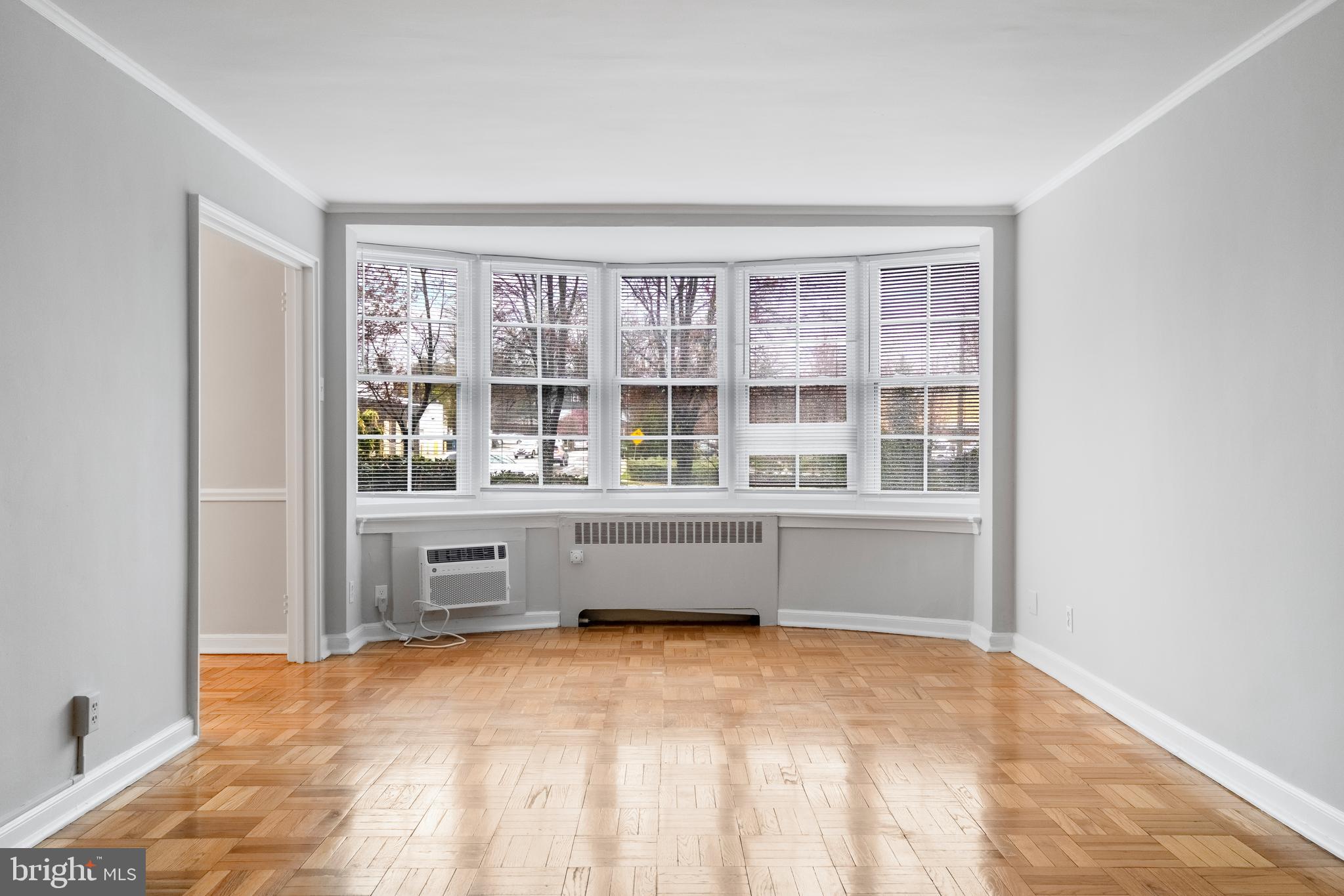 WYNNEWOOD PLAZA - Residential