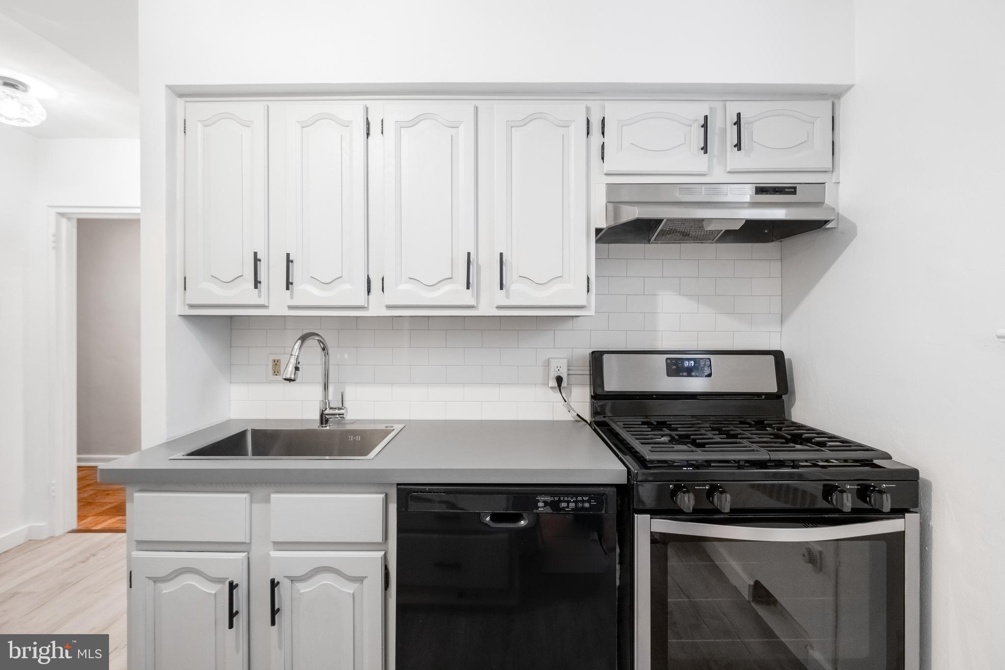 WYNNEWOOD PLAZA - Residential