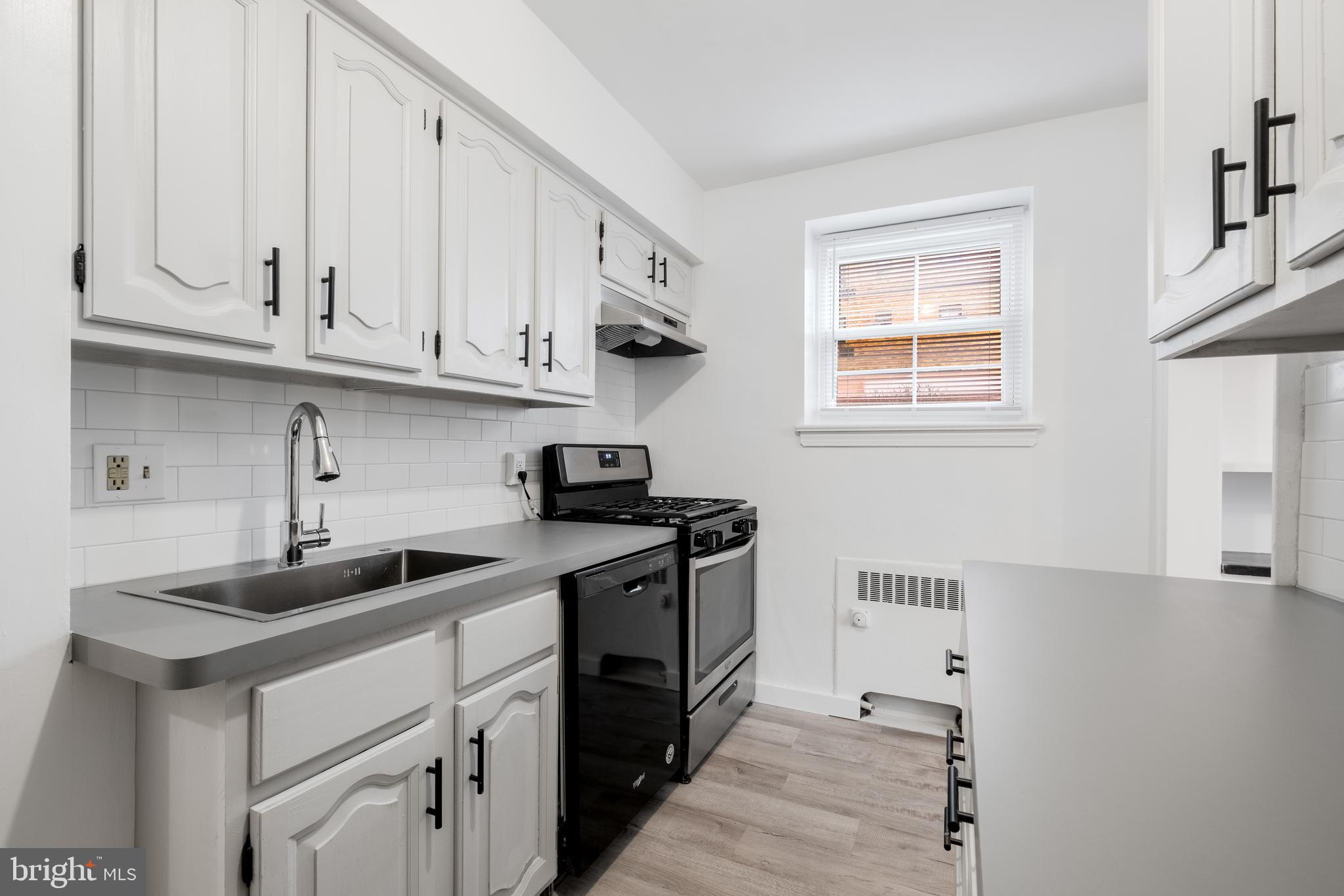 WYNNEWOOD PLAZA - Residential