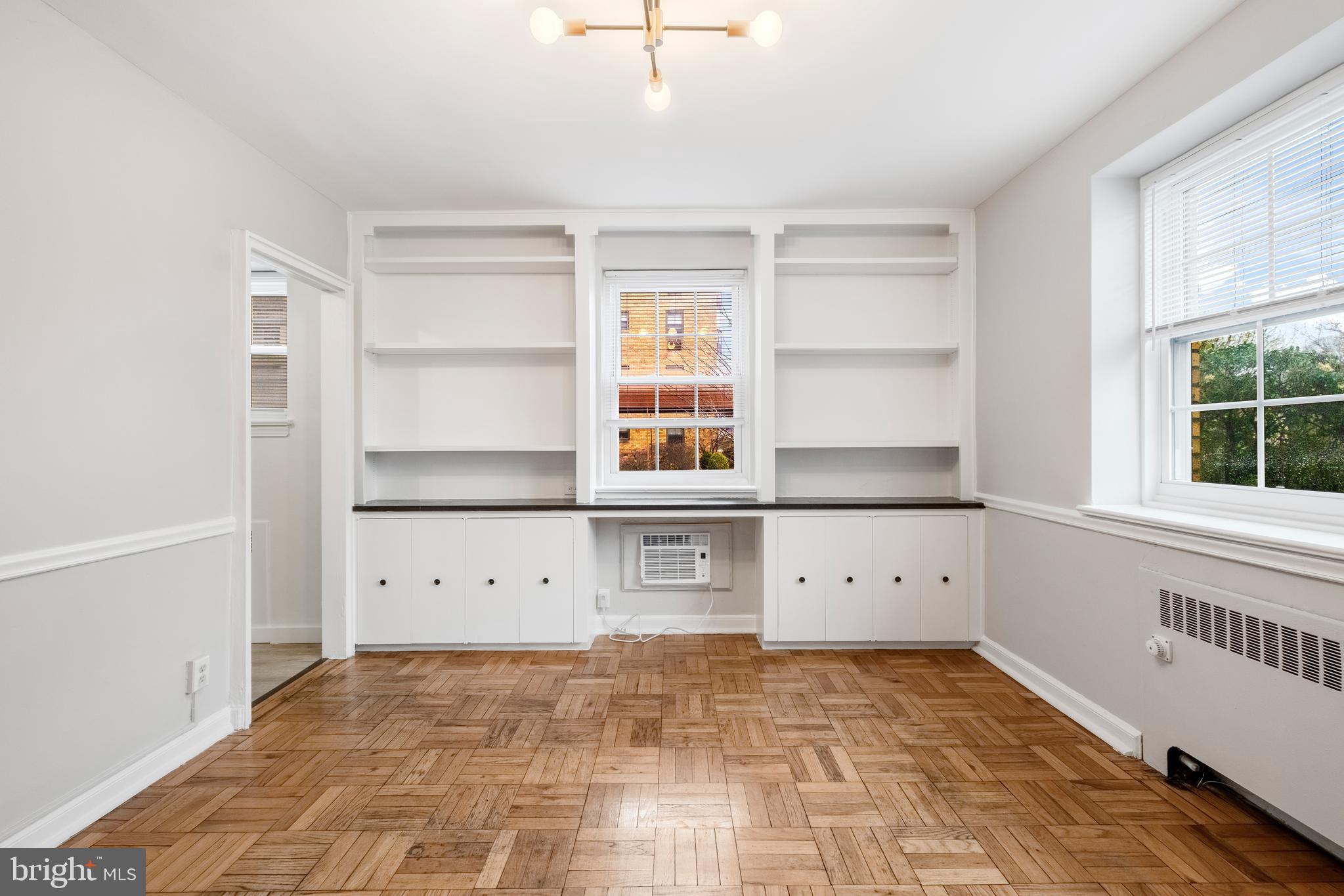 WYNNEWOOD PLAZA - Residential