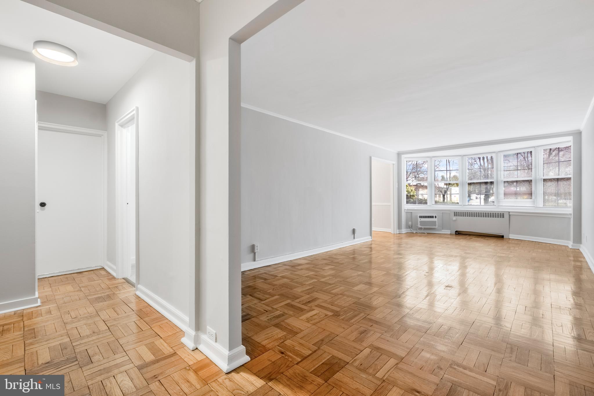 WYNNEWOOD PLAZA - Residential