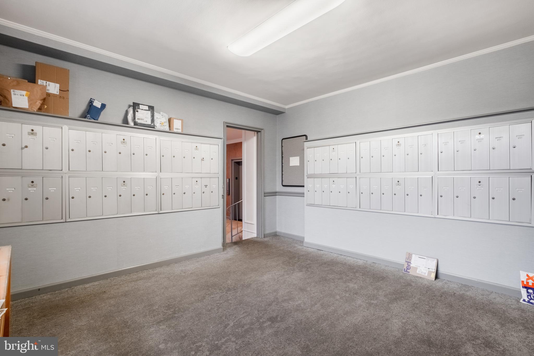 WYNNEWOOD PLAZA - Residential