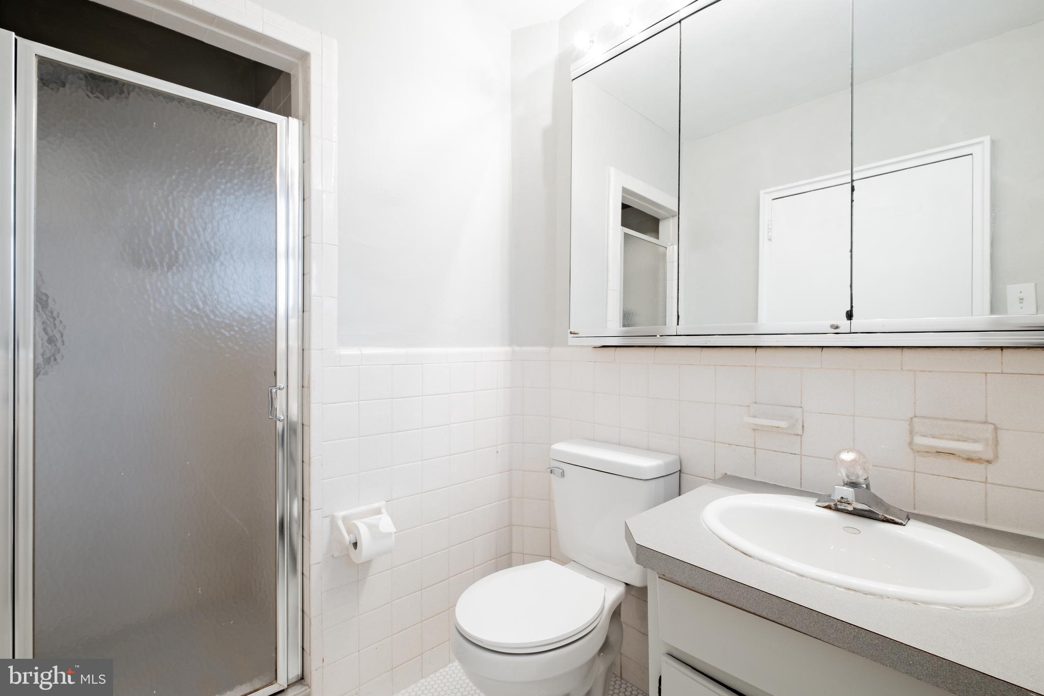 WYNNEWOOD PLAZA - Residential