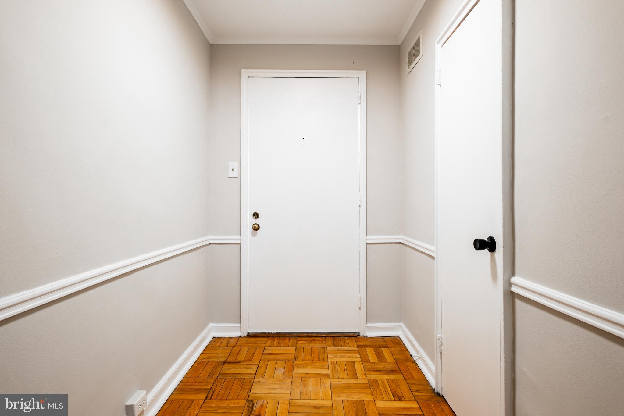 WYNNEWOOD PLAZA - Residential