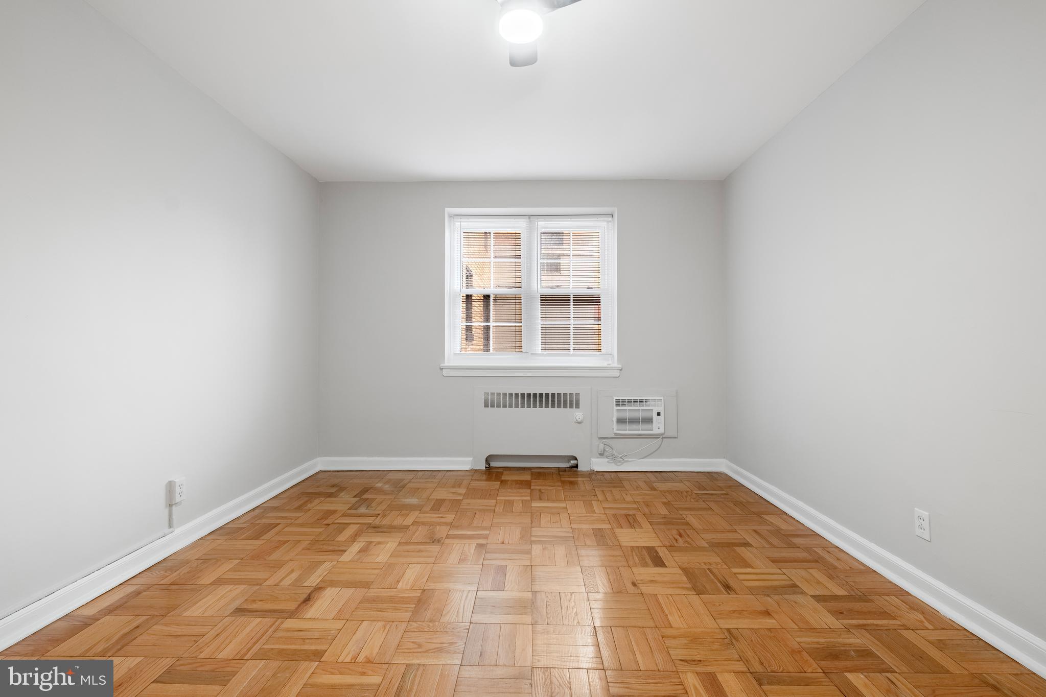 WYNNEWOOD PLAZA - Residential