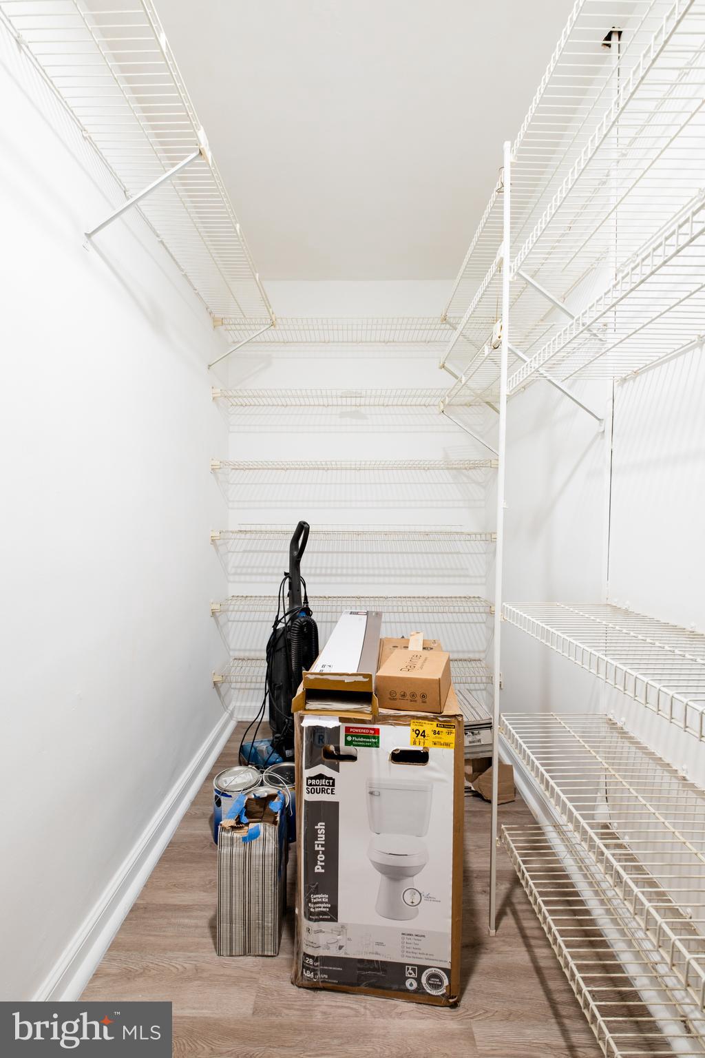 WYNNEWOOD PLAZA - Residential