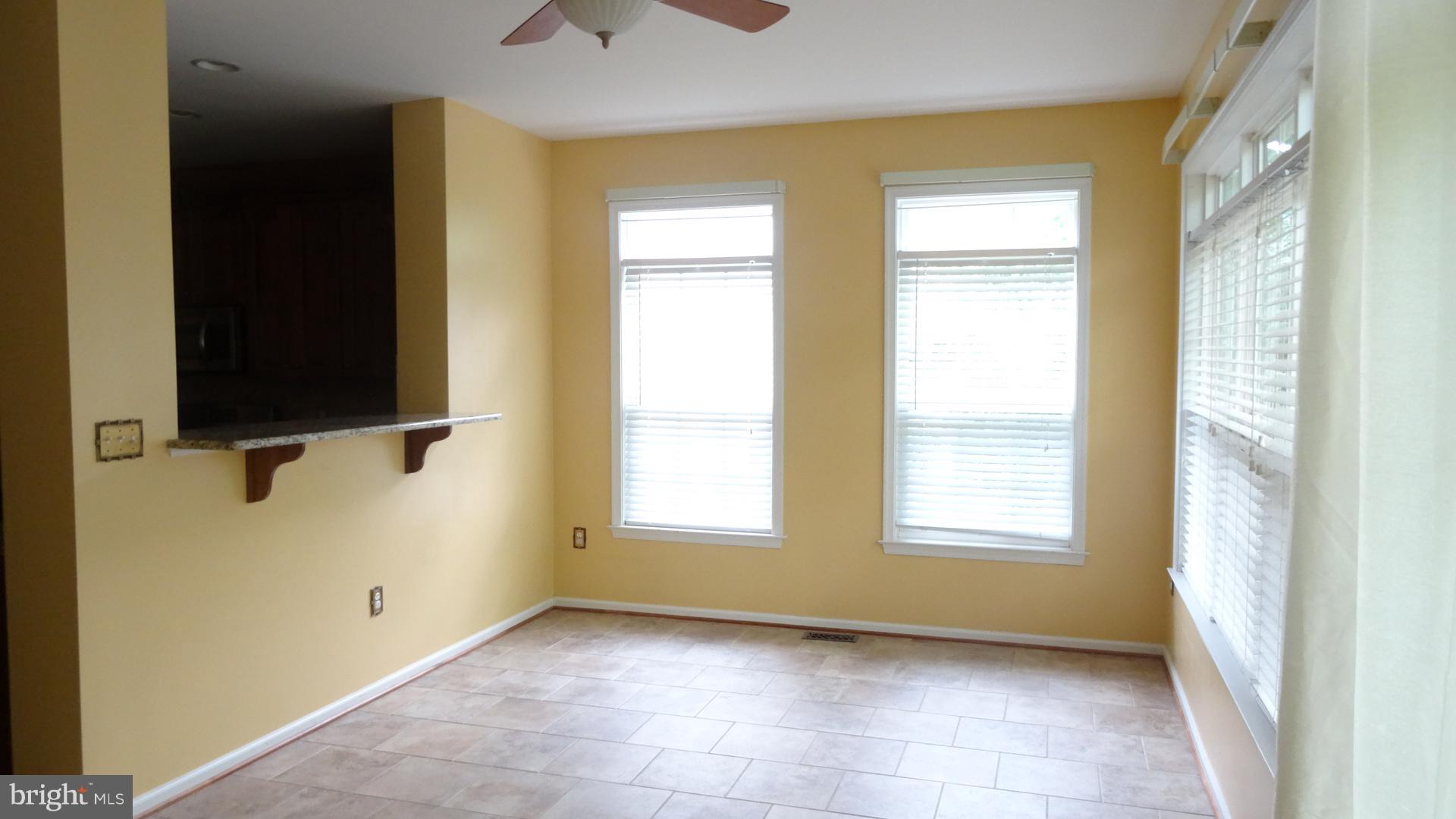 LEE'S CROSSING - Residential