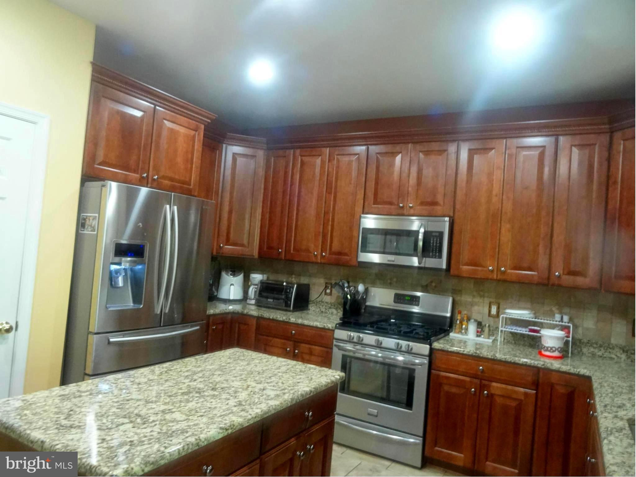 LEE'S CROSSING - Residential